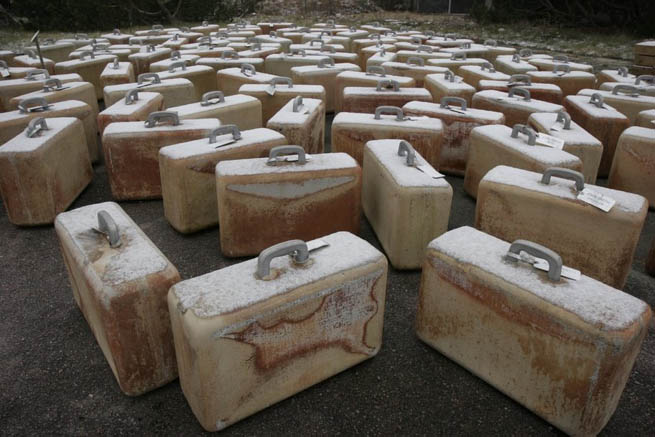 Image of an array of suitcases 