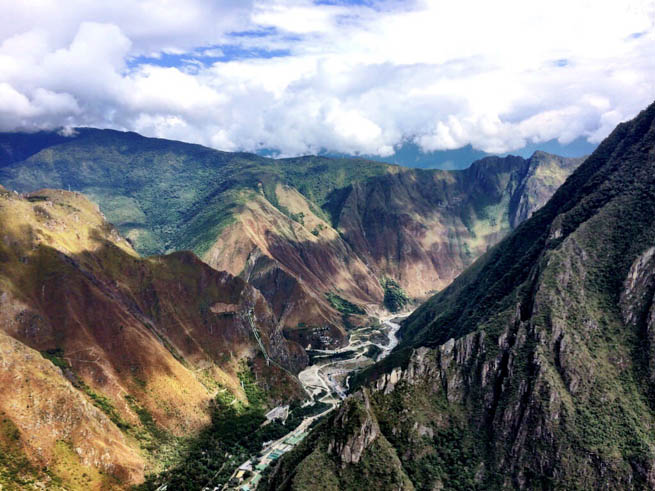 Machu Picchu is an Incan citadel set high in the Andes Mountains in Peru 4 CT